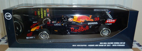 2021 - Red Bull Racing RB16B - Max Verstappen - Winner Abu Dhabi GP - World Champion - Pitboard (Minichamps 1:18) - Yuui's F1 scale models