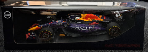 2023 - Oracle Red Bull Racing RB19 - Max Verstappen - Winnaar Las Vegas GP (Minichamps 1:18)