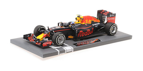 2016 - Red Bull Racing TAG Heuer RB12 - Max Verstappen - Winner Spanish GP (Minichamps 1:18) - Yuui's F1 scale models