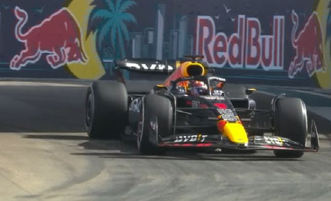 2022 - Oracle Red Bull Racing RB18 - Max Verstappen - Winner Miami GP (Spark 1:18) - Yuui's F1 scale models