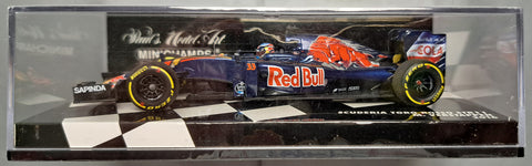 2016 - Scuderia Toro Rosso STR11 Ferrari - Max Verstappen (Minichamps 1:43) - Yuui's F1 scale models