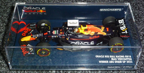 2022 - Oracle Red Bull Racing RB18 - Max Verstappen - Winner Abu Dhabi GP (Minichamps 1:43) - Yuui's F1 scale models