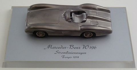 1954 - Mercedes-Benz W196 - Juan-Manuel Fangio - Stromlinienwagen - Yuui's F1 scale models