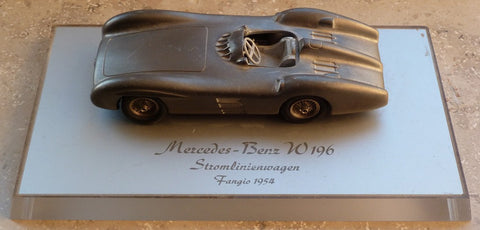 1954 - Mercedes-Benz W196 - Juan-Manuel Fangio - Stromlinienwagen - Yuui's F1 scale models