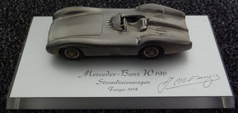 1954 - Mercedes-Benz W196 - Juan-Manuel Fangio - Stromlinienwagen - Signature - Yuui's F1 scale models