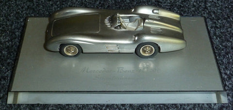 1954 - Mercedes-Benz W196 - Juan-Manuel Fangio - Stromlinienwagen - Yuui's F1 scale models