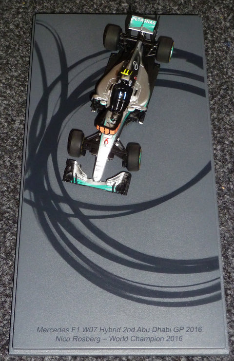 2016 - Mercedes F1 W07 Hybrid - Nico Rosberg - 2nd place Abu Dhabi GP donuts - World Champion (Spark 1:43) - Yuui's F1 scale models