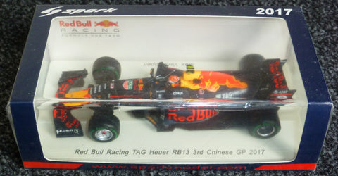 2017 - Red Bull Racing TAG-Heuer RB13 - Max Verstappen - GP China (3e plaats) - Spark 1:43 - Yuui's F1 scale models