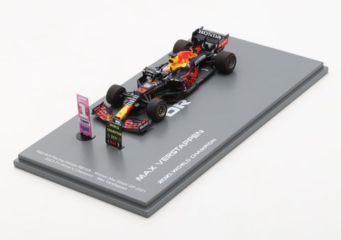 2021 - Red Bull Racing RB16B - Max Verstappen - Winner Abu Dhabi GP - World Champion - Pitboard + No1 board (Spark 1:43) - Yuui's F1 scale models