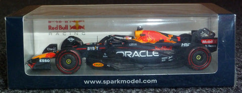 2022 - Oracle Red Bull Racing RB18 - Max Verstappen - Winner Dutch GP / Zandvoort (Spark 1:43) - Yuui's F1 scale models