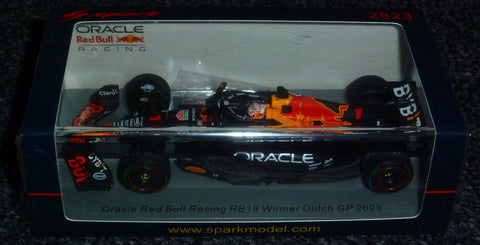 2023 - Oracle Red Bull Racing RB19 - Max Verstappen	- Winner Dutch GP with pit board (Spark 1:43) - Yuui's F1 scale models